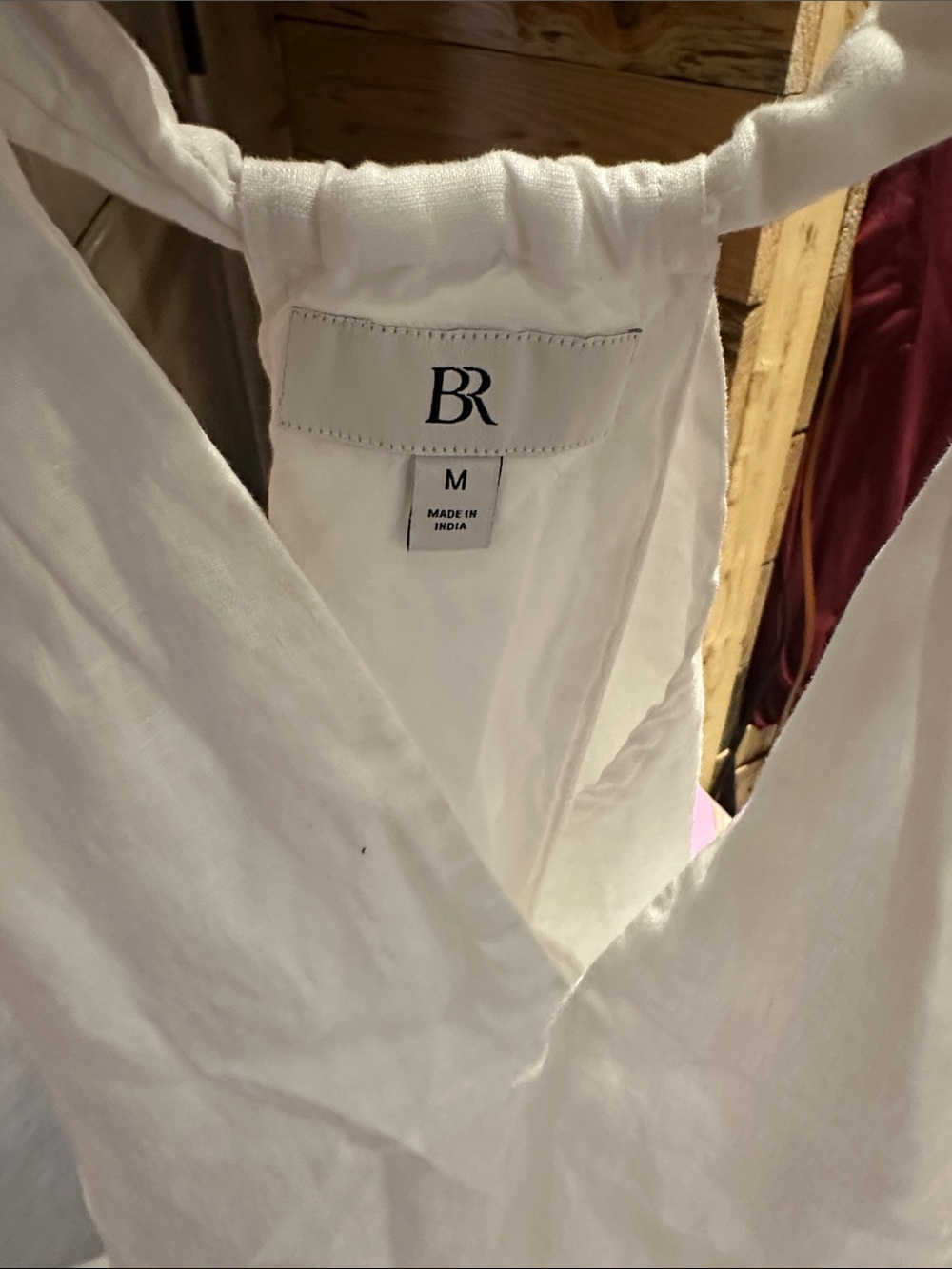 Banana Republic White V-Neck Sleeveless Women's Tank